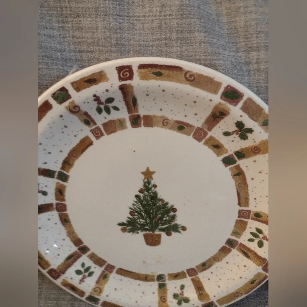 Two Natural Christmas, Ivory/Gold/Green Large Platters, Vintage 90s